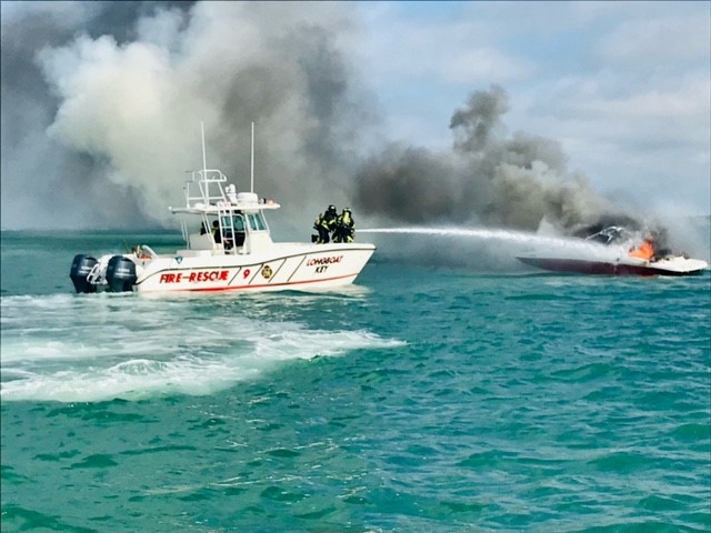 Boat Fire in Sarasota Bay